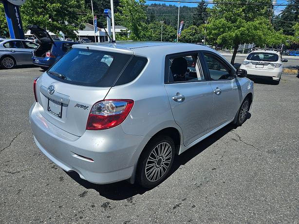 2014 Toyota  Matrix image 2