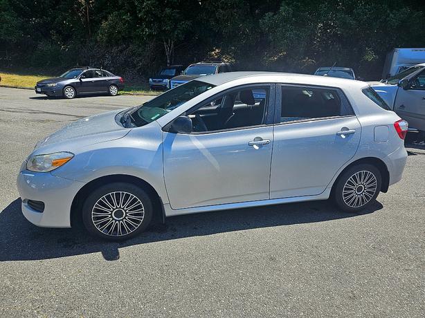 2014 Toyota  Matrix image 5