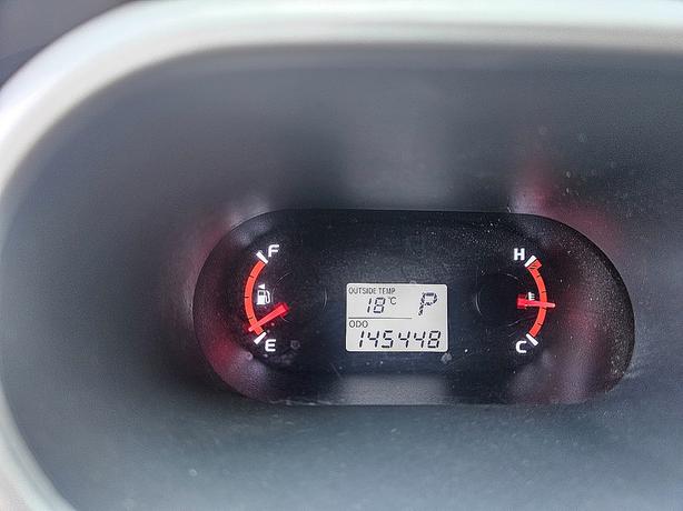 2014 Toyota  Matrix image 7