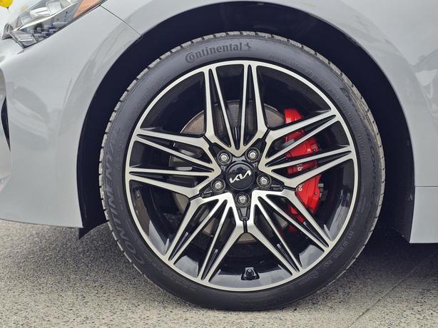 2022 Kia Stinger GT Elite AWD w/Suede Package image 5
