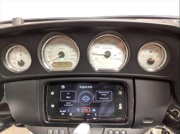 2019 Harley-Davidson FLHX Street Glide Motorcycle image 5