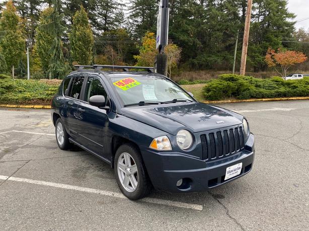 2008 Jeep  Compass Sport image 3