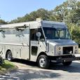 2008 Morgon Olson Workhorse W62 16-Foot Step Van Cargo Van with Rear Shelving thumbnail image 1
