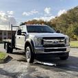 2019 Ford F-550 XLT 4X4 12-Foot Flat Deck Truck thumbnail image 2