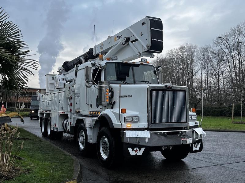 2011 Western Star Trucks 4900 Twin Steer DD15 Altec AH85A Bucket Truck with Air  display photo