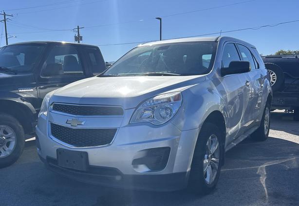 2011 Chevrolet Equinox LS image 1