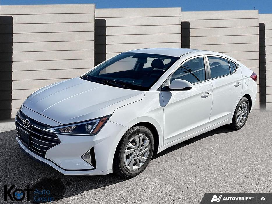 2019 Hyundai Elantra Essential display photo