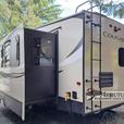 Used 2019 Keystone RV Cougar Half-Ton Series 29RKSWE thumbnail image 3