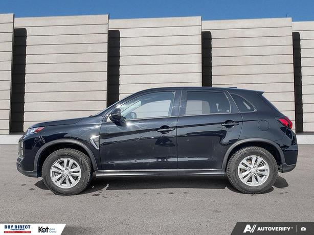 2021 Mitsubishi RVR SE image 3