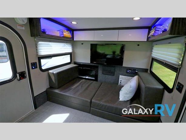 Used 2025 inTech RV Intech Luna image 7