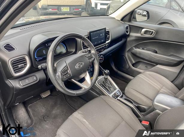 2023 Hyundai Venue Preferred BACKUP CAMERA! BLUETOOTH APPLE CARPLAY! LANE KEEPIN image 7