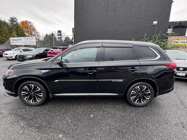 2018 Mitsubishi Outlander PHEV GT - One Owner, 360 Cameras, Heated Steering image 2