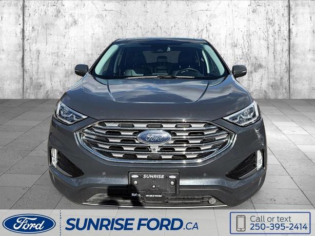 2021 Ford Edge Titanium image 2