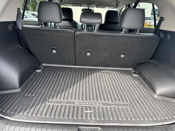 2018 Kia Sportage EX image 8