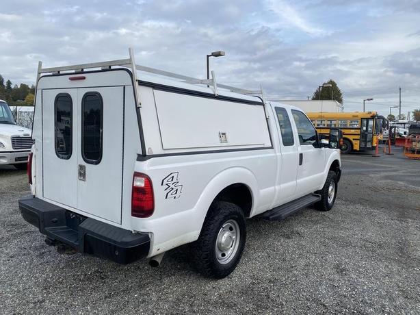 2015 Ford F-250 SD SuperCab Short Bed 4WD image 5