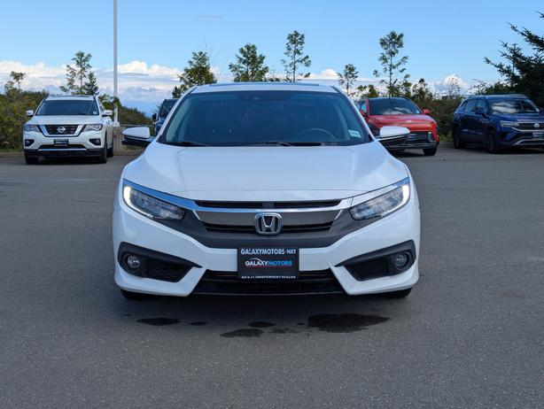 2018 Honda Civic Touring - Low KMs, Sunroof, Leather, Heated Seats image 3