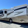Used 2010 Thor Motor Coach Hurricane 34B thumbnail image 3