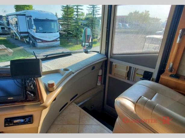 Used 2007 Country Coach Tribute 260 image 8