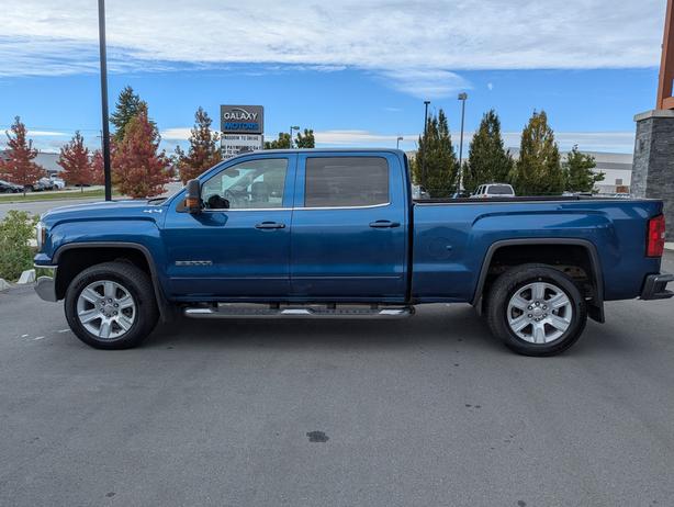 2018 GMC Sierra 1500 SLE - 5.3L V8, Crew Cab, Mid Box, 4x4 image 7