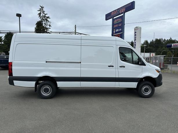 2024 Mercedes-Benz Sprinter Base image 7