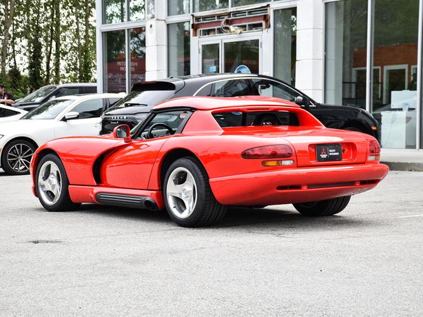 1994 Dodge Viper Sports Car - Manual Transmission image 4
