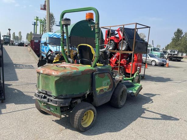 2012 John Deere 1445, SERIES II 4WD Lawn Mower Diesel image 4