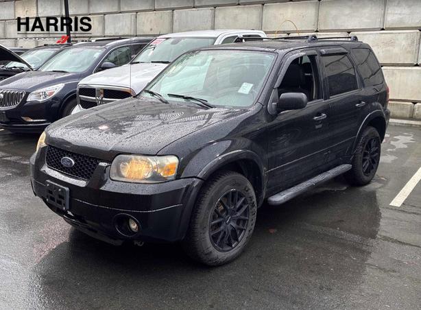 2007 Ford Escape 4WD 4dr Auto XLT | Power Sunroof! image 1