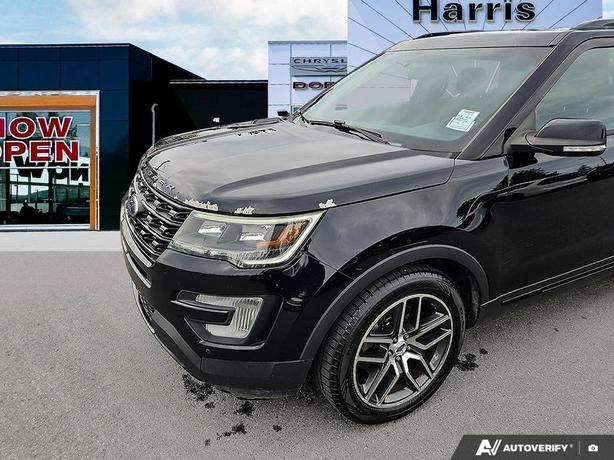 2016 Ford Explorer Sport 4WD | No Reported Accidents! image 8