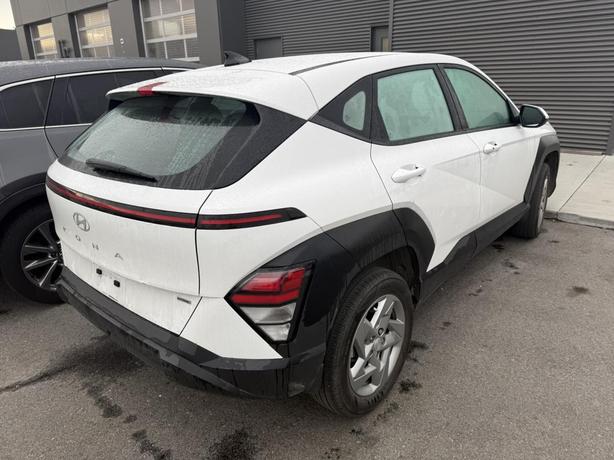 2024 Hyundai Kona Essential image 4