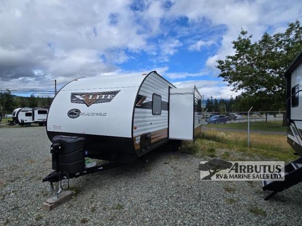 Used 2023 Forest River RV Wildwood X-Lite 240BHXL image 2