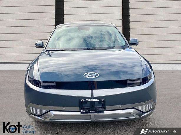 2024 Hyundai IONIQ 5 Preferred PANORAMIC SUNROOF! NAVIGATION! APPLE CARPLAY BLUE image 2