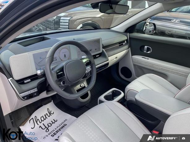 2024 Hyundai IONIQ 5 Preferred PANORAMIC SUNROOF! NAVIGATION! APPLE CARPLAY BLUE image 6