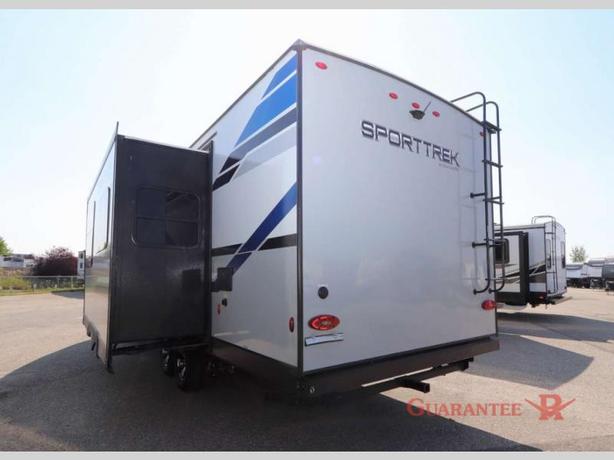 Used 2021 Venture RV SportTrek ST271VMB image 6