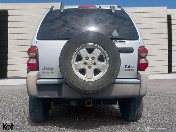 2006 JEEP LIBERTY image 5