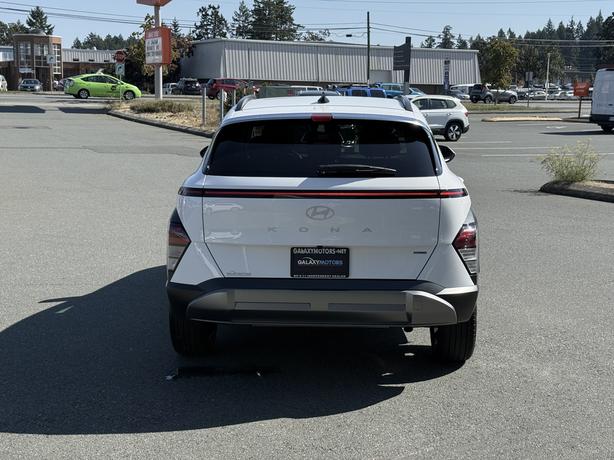 2024 Hyundai Kona Preferred- Back Up Camera & Wheels: 18" x 7.0J image 7