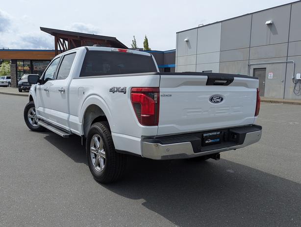 2024 Ford F-150 XLT - 3.5L V6, 4x4, SuperCrew Cab, Mid Box image 8
