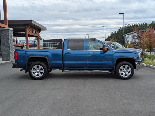 2018 GMC Sierra 1500 SLE - 5.3L V8, Crew Cab, Mid Box, 4x4 image 5