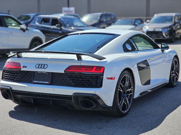 2023 Audi R8 Coupe V10 Performance - Carbon Options, No Accidents image 5