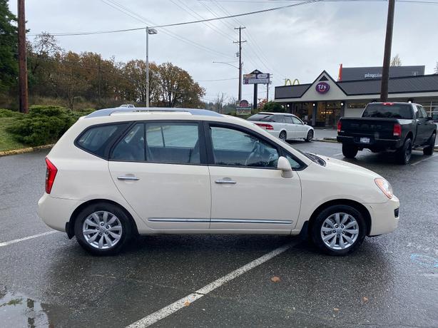 2012 KIA  Rondo EX w/3rd Row Seating image 4