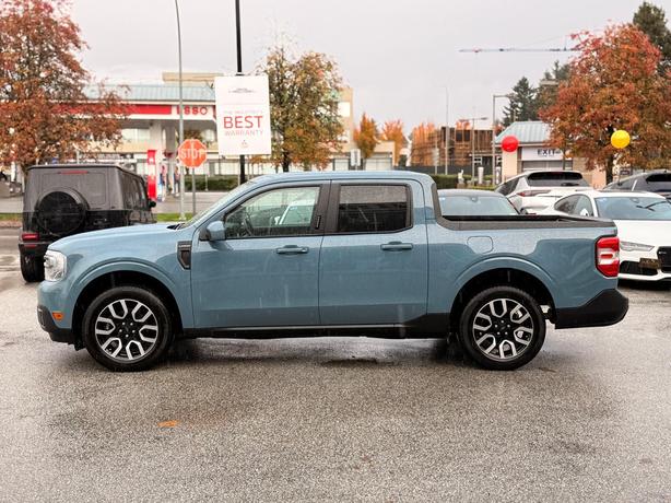 2022 Ford Maverick Lariat AWD SuperCrew image 8