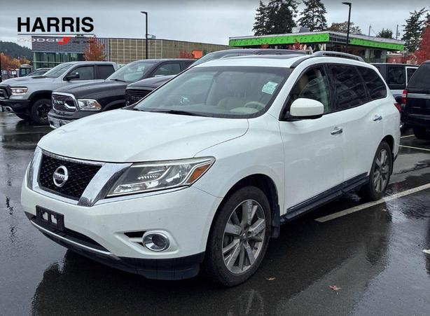 2014 Nissan Pathfinder Platinum 4WD | No Reported Accidents! image 1
