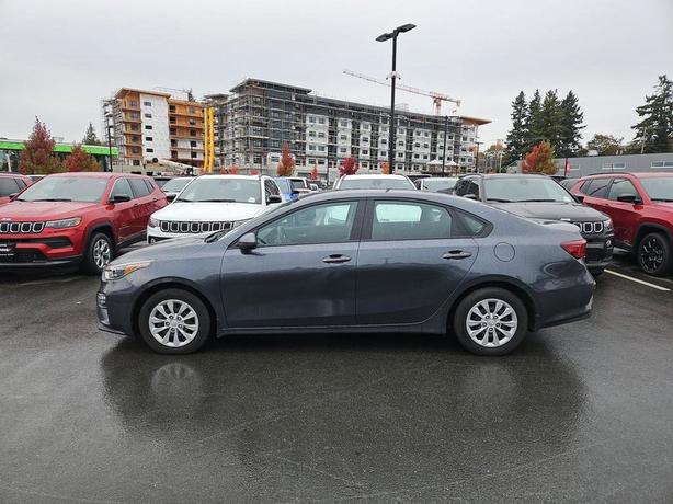 2021 Kia Forte LX | Heated Seats! image 3