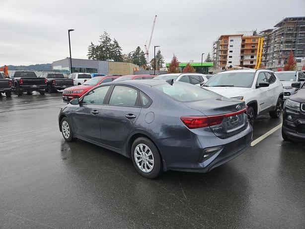 2021 Kia Forte LX | Heated Seats! image 4