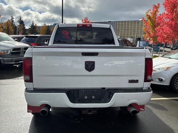 2015 RAM 1500 Sport 4x4 Quad Cab | No Reported Accidents! image 5