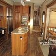 Used 2015 Prime Time RV Crusader 322RES thumbnail image 8