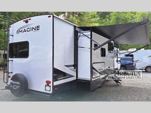 Used 2022 Grand Design Imagine 2670MK image 4