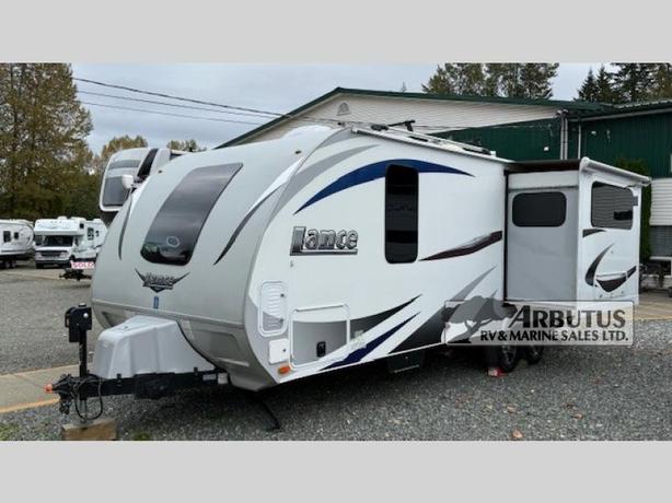 Used 2019 Lance Lance Travel Trailers 2285 image 3