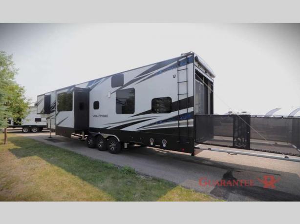 Used 2020 Dutchmen RV Voltage 4185TH image 5