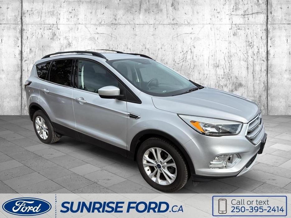 2017 Ford Escape SE display photo