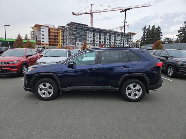 2019 Toyota RAV4 XLE AWD | One Owner! image 3